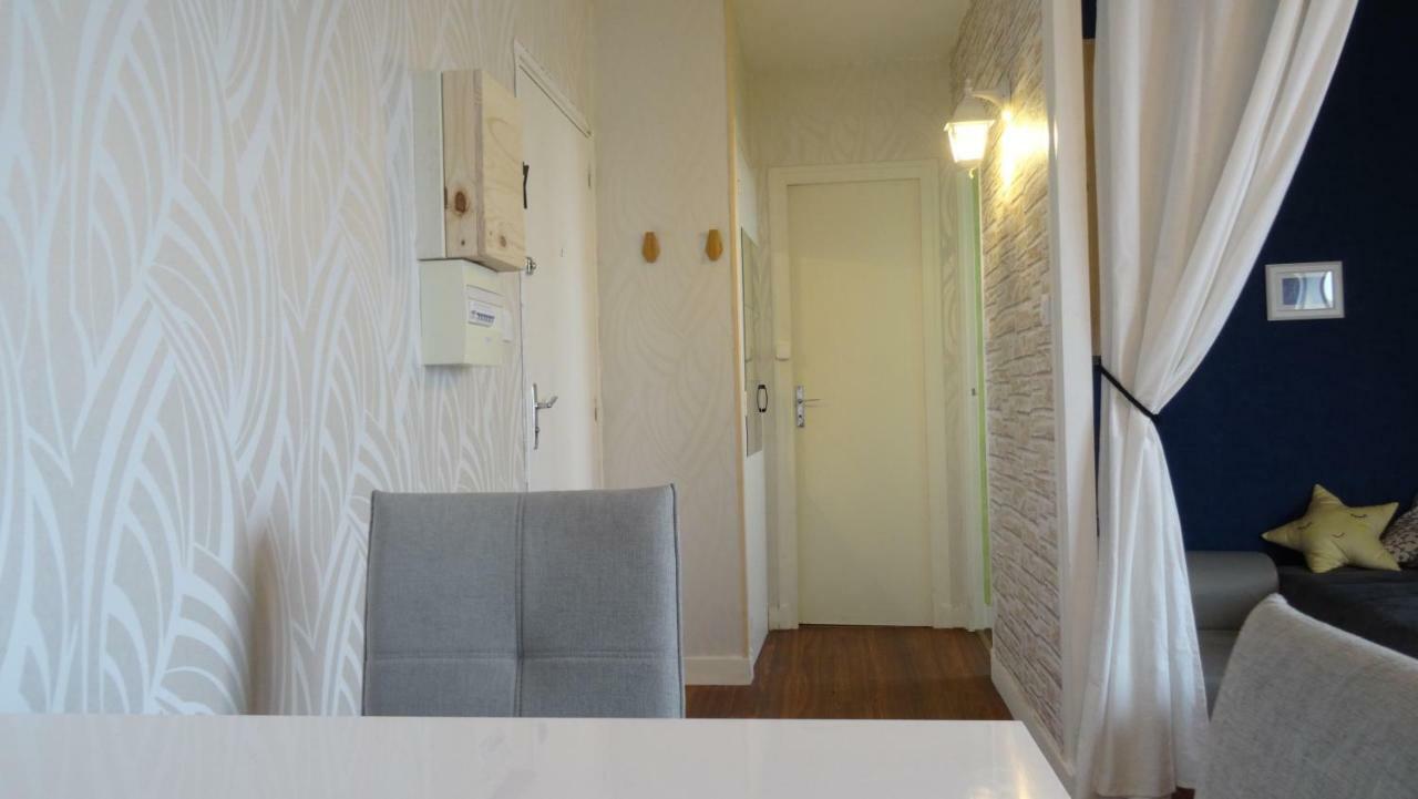 Studio moderne avec jolie vue Moulins  Extérieur photo