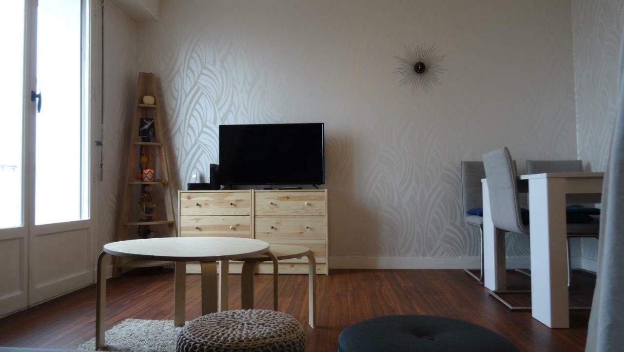 Studio moderne avec jolie vue Moulins  Extérieur photo